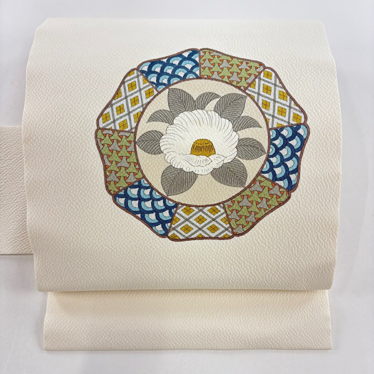 名古屋帯 美品 秀品 椿 青海波 クリーム 正絹 【中古】