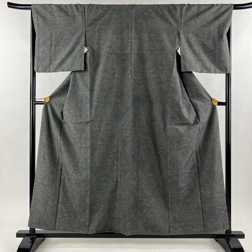 紬 身丈157cm 裄丈67cm M 袷 松竹 亀甲 灰色 正絹 美品 秀品 【中古】 紬 身丈157cm 裄丈67cm M 袷 松竹 亀甲 灰色 正絹 美品 秀品 【中古】