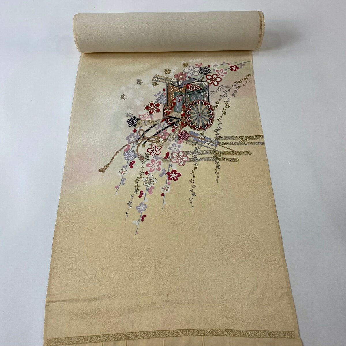反物 秀品 付下げ 御所車 扇 金銀彩 ベージュ 正絹 【中古】