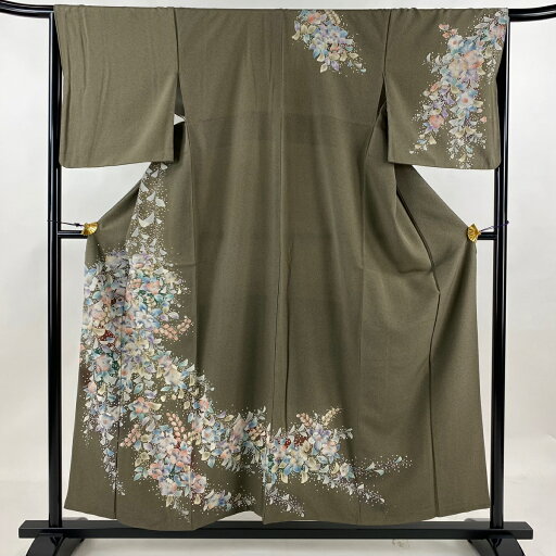訪問着 身丈155cm 裄丈66.5cm M 袷 椿 金彩 茶緑色 正絹 美品 名品 【中古】 訪問着 身丈155cm 裄丈66.5cm M 袷 椿 金彩 茶緑色 正絹 美品 名品 【中古】