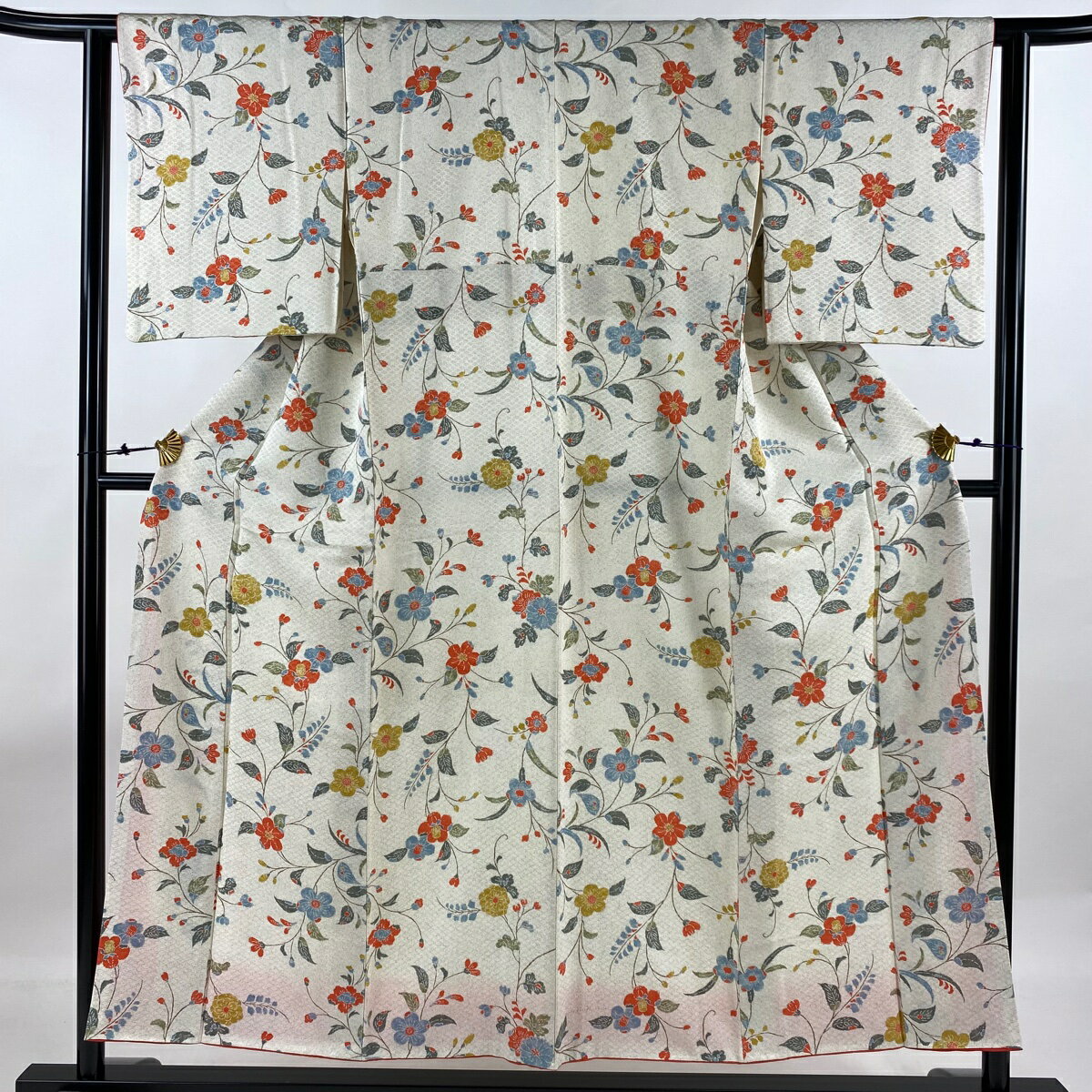 小紋 身丈151.5cm 裄丈63cm S 袷 椿 菊 灰白 正絹 美品 優品 【中古】