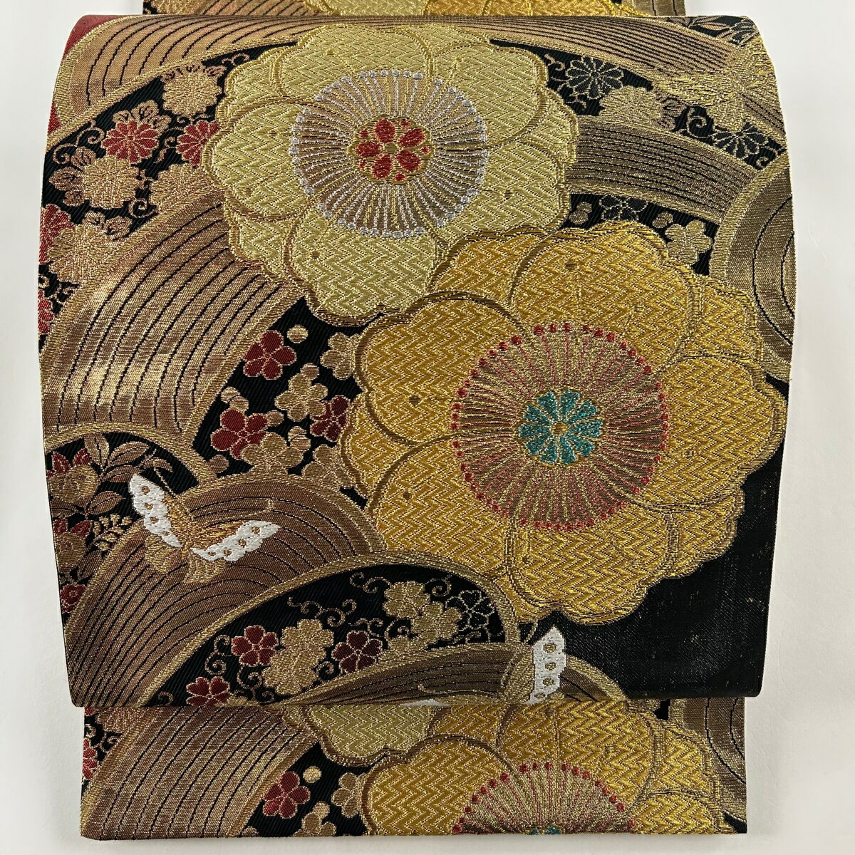 袋帯 秀品 振袖向き 花柄 蝶 金糸 箔 黒 六通 正絹 【中古】