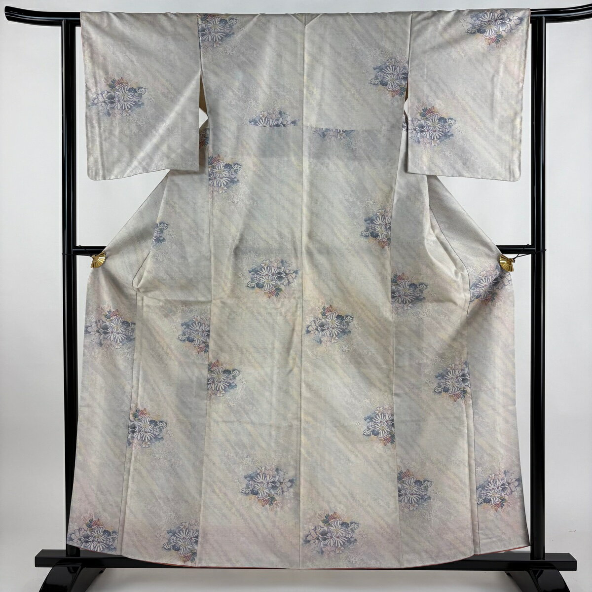 大島紬 身丈159cm 裄丈61.5cm S 袷 都喜ヱ門 証紙あり 草花 霞 ベージュ 正絹 美品 逸品 【中古】 msp30