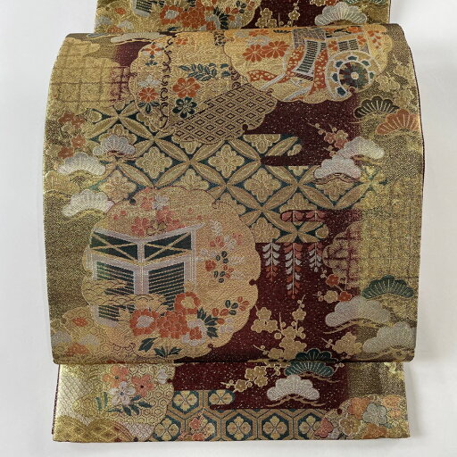 袋帯 美品 秀品 雪輪 御所車 金糸 箔 えんじ色 六通 正絹 【中古】 袋帯 美品 秀品 雪輪 御所車 金糸 箔 えんじ色 六通 正絹 【中古】