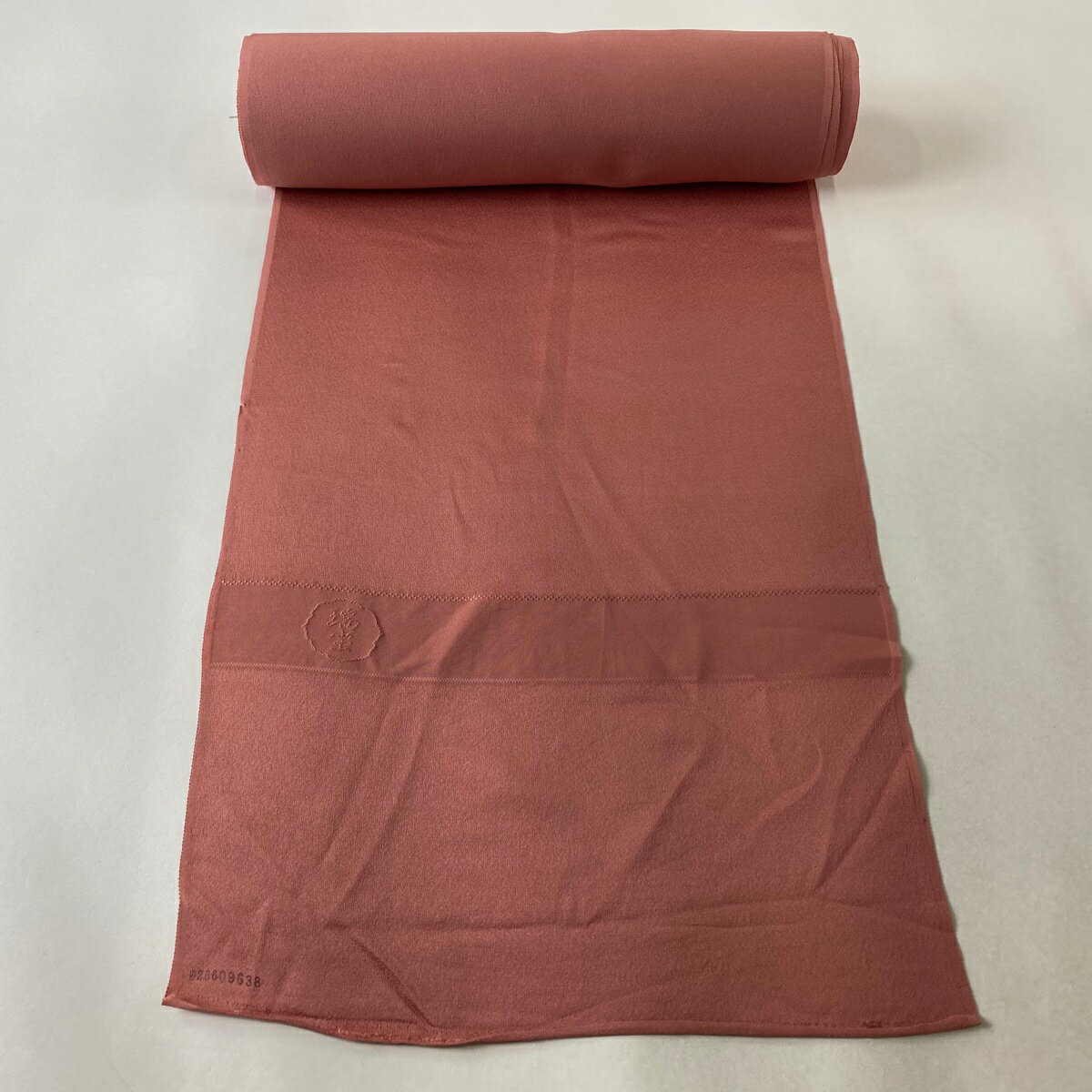 反物 秀品 色無地 薄紅色 正絹 【中古】