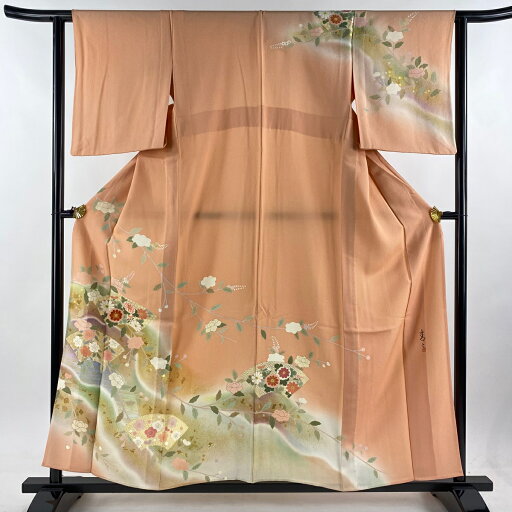 訪問着 身丈158cm 裄丈62cm S 単衣 松井青々 落款あり 扇面 草花 金銀彩 サーモンピンク 正絹 逸品 【中古】 訪問着 身丈158cm 裄丈62cm S 単衣 松井青々 落款あり 扇面 草花 金銀彩 サーモンピンク 正絹 逸品 【中古】