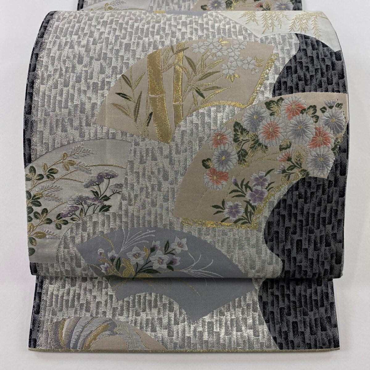 袋帯 美品 秀品 扇面 草花 金銀糸 箔 銀色 六通 正絹 【中古】のサムネイル