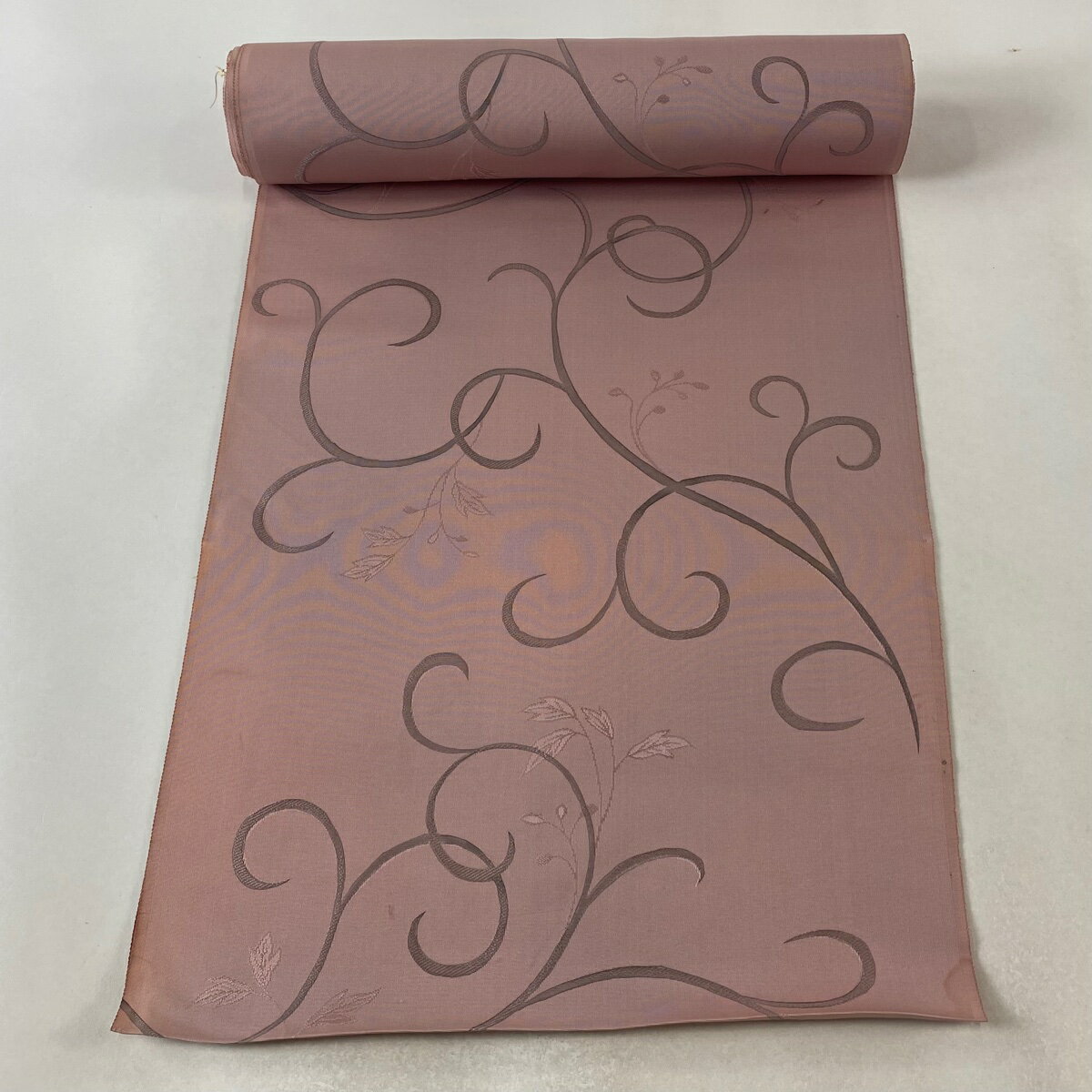 反物 秀品 小紋 花唐草 ピンクベージュ 正絹 【中古】