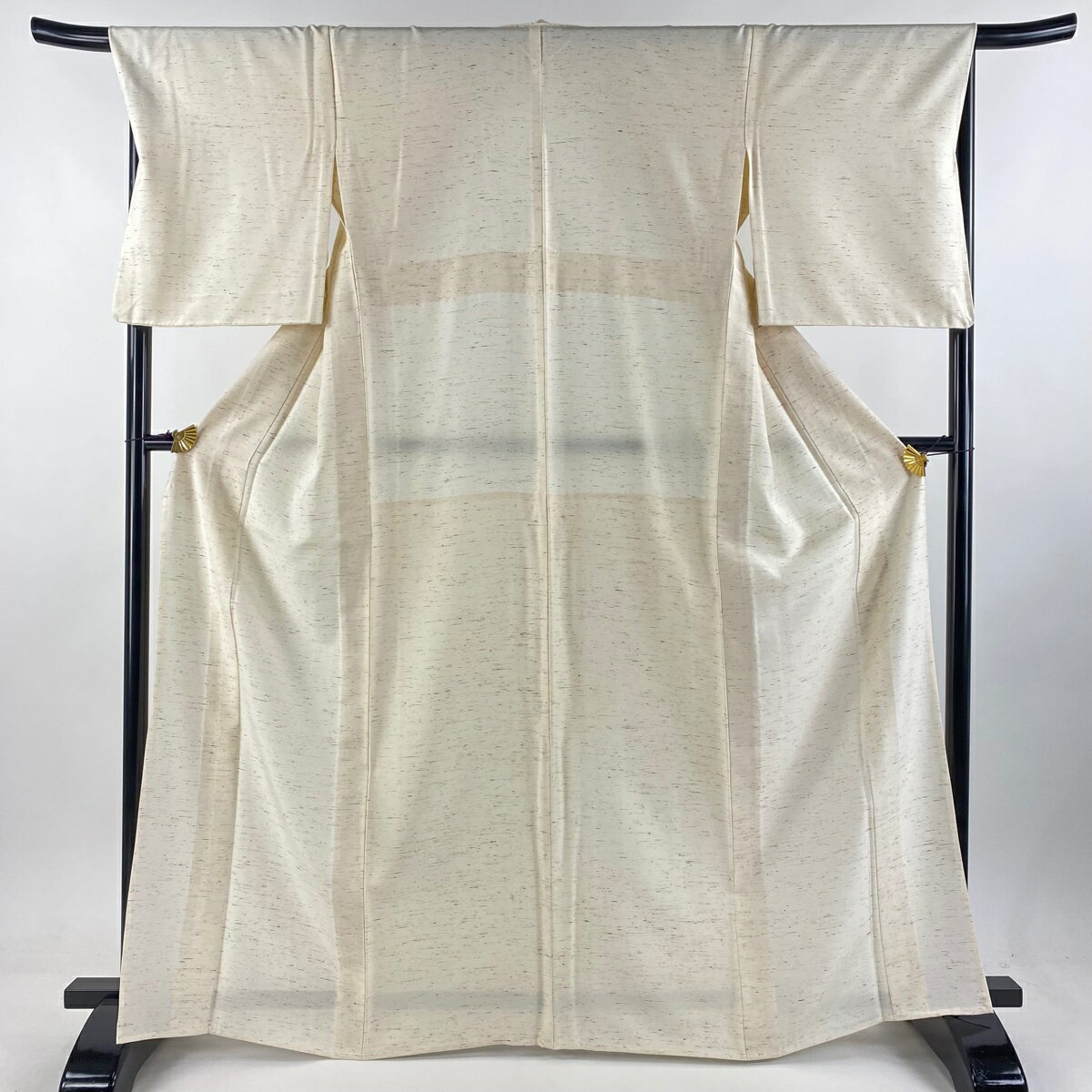 紬 身丈166cm 裄丈67.5cm L 単衣 クリーム 正絹 逸品 【中古】