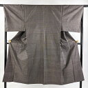 男着物 身丈141.5cm 裄丈67cm M 袷 アンサンブル 大島紬 証紙あり 亀甲絣 焦茶色 正絹 秀品 【中古】
