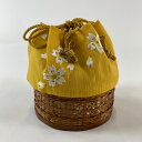 和装バッグ 優品 カジュアル カゴバック 桜 花びら 刺繍 金糸 からし色 和装小物 【中古】