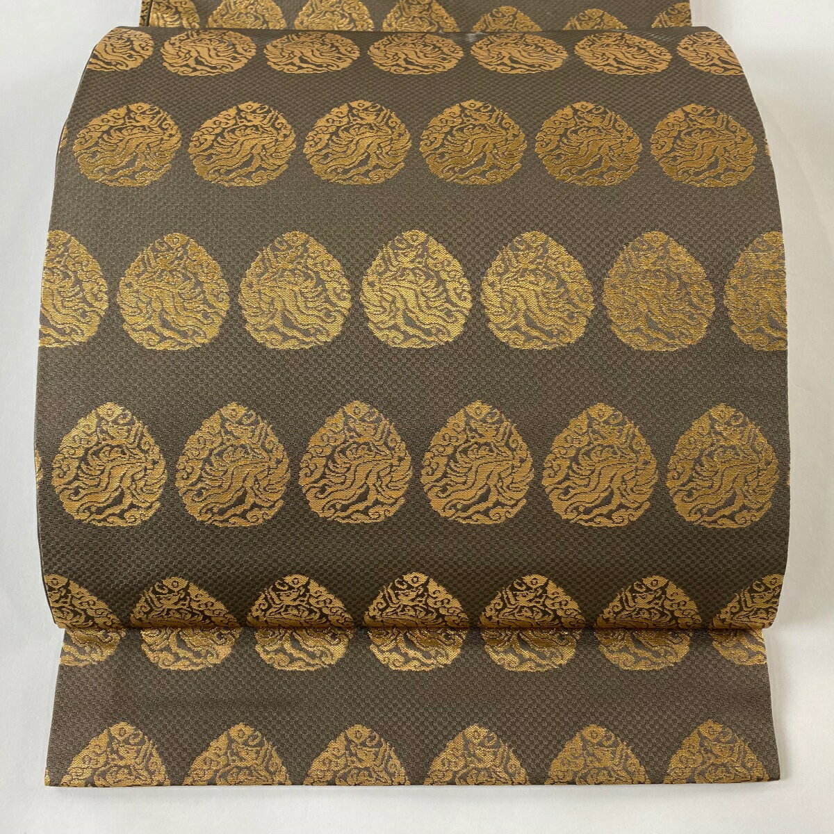 袋帯 美品 逸品 龍村晋 落款あり 名物興福寺金襴 灰茶 全通 正絹 【中古】