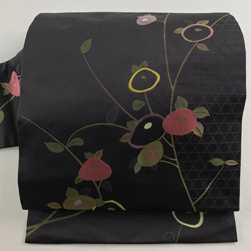 名古屋帯 美品 秀品 椿 黒灰 正絹 【中古】 名古屋帯 美品 秀品 椿 黒灰 正絹 【中古】