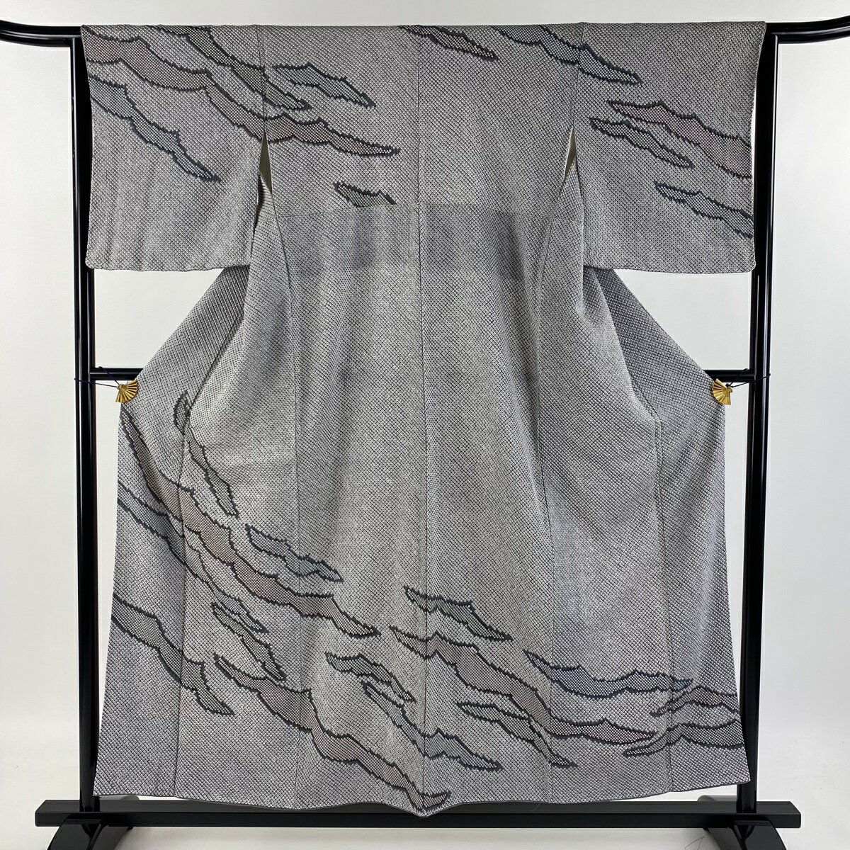 訪問着 身丈155cm 裄丈62.5cm S 袷 幾何学模様 総絞り 灰色 正絹 名品 【中古】(4)