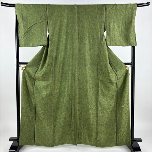 小紋 身丈163cm 裄丈68cm L 袷 落款あり 草花 よもぎ色 正絹 美品 名品 一つ紋 【中古】 小紋 身丈163cm 裄丈68cm L 袷 落款あり 草花 よもぎ色 正絹 美品 名品 一つ紋 【中古】