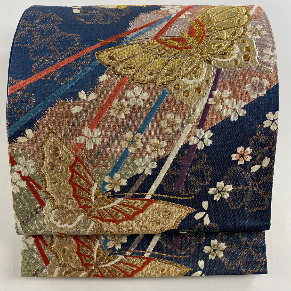 袋帯 秀品 振袖向き 蝶 桜 金糸 箔 紺色 六通 正絹 【中古】