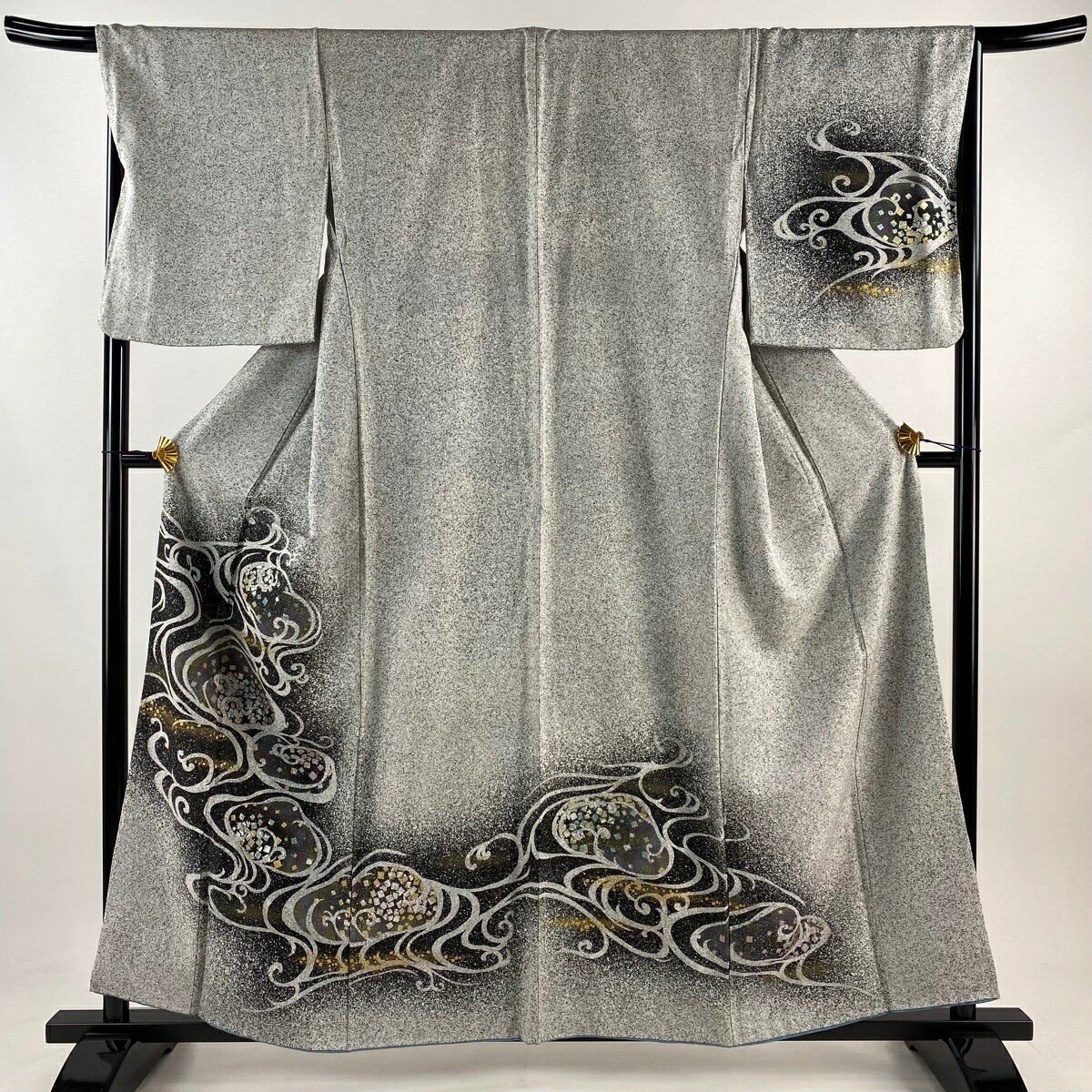 訪問着 身丈159.5cm 裄丈67.5cm L 袷 流水 箔散らし柄 金銀彩 刺繍 灰色 正絹 秀品 【中古】