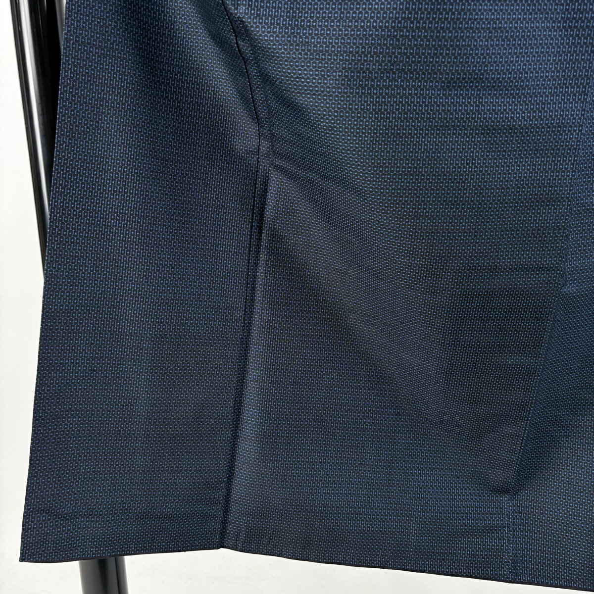 男着物 身丈138.5cm 裄丈69.5cm S 袷 アンサンブル 紬地 亀甲絣 紺色 正絹 優品 【中古】