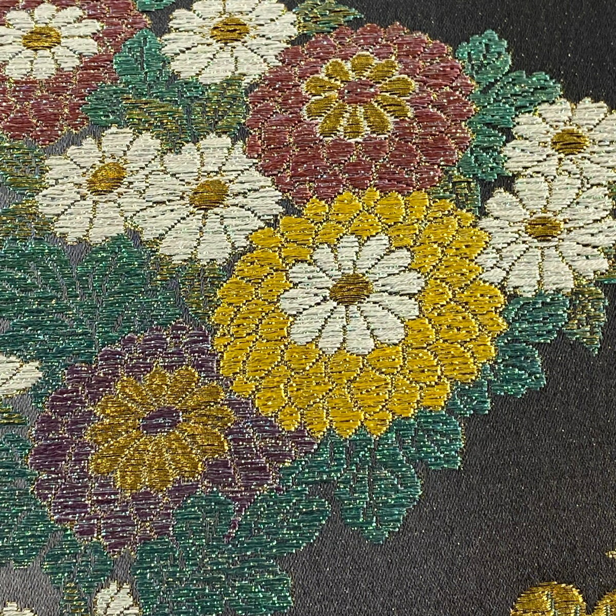 袋帯 美品 秀品 菊 尾長鳥 刺繍 金糸 墨色 六通 正絹 【中古】