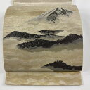 袋帯 逸品 じゅらく 落款あり 横山大観監修 山並 霞 箔 金色 お太鼓柄 正絹 【中古】