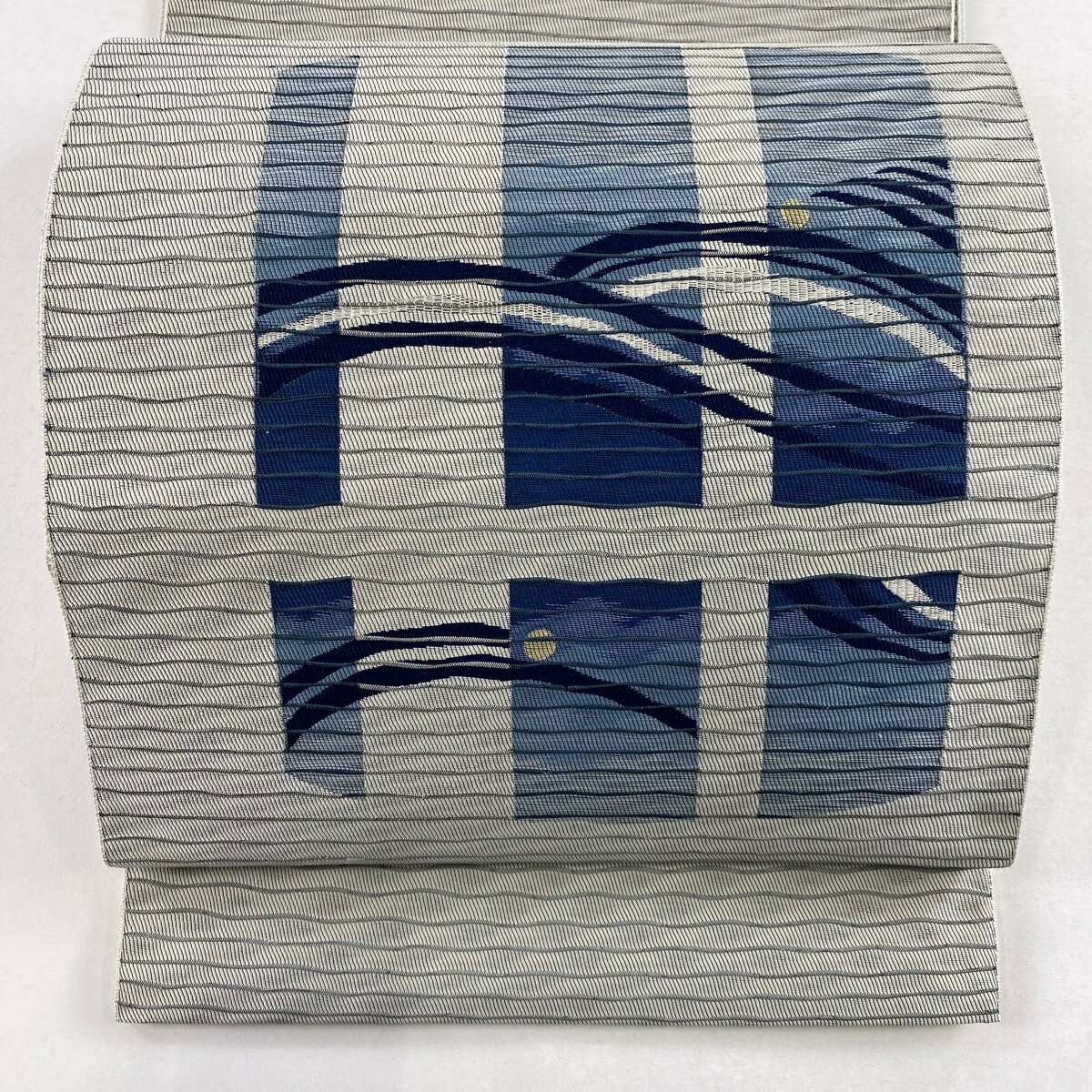 袋名古屋帯 美品 名品 八寸名古屋帯 波 幾何学 銀糸 灰色 正絹 【中古】