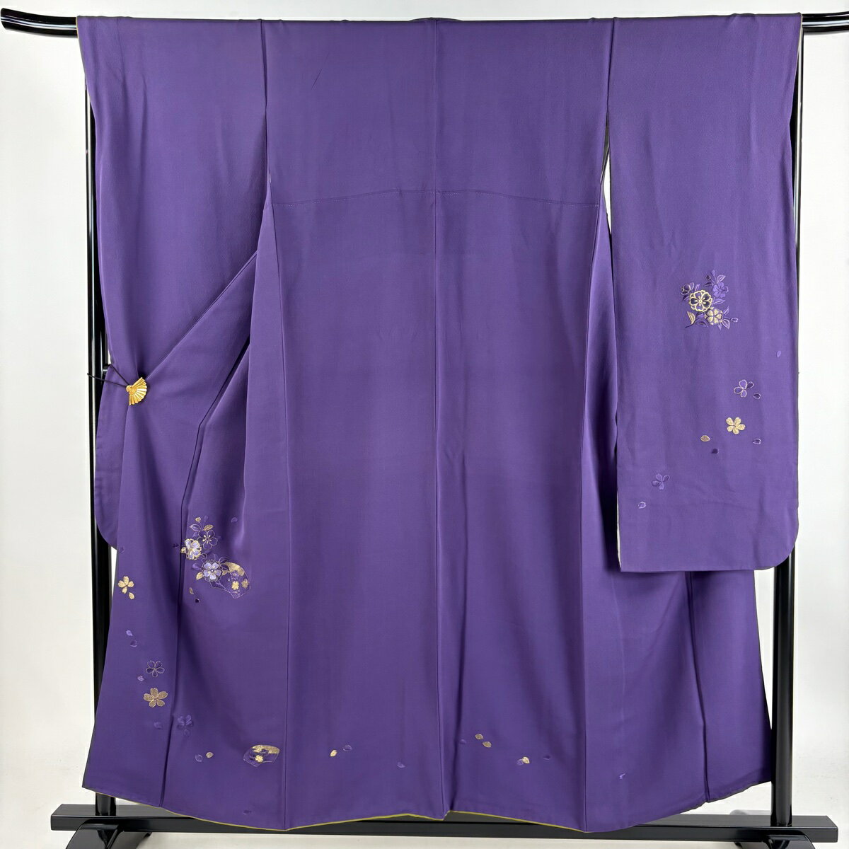 振袖 身丈154cm 裄丈66.5cm M 袷 やまと 扇面 桜 金糸 刺繍 紫 正絹 名品 【中古】
