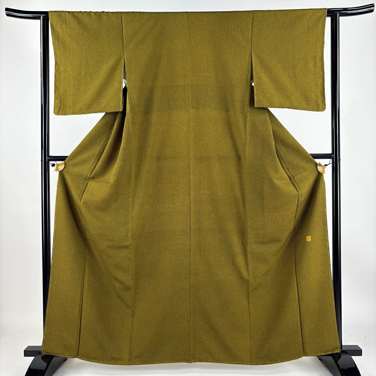 小紋 身丈162cm 裄丈62.5cm S 袷 落款あり 小花づくし 鶯色 正絹 美品 秀品 【中古】