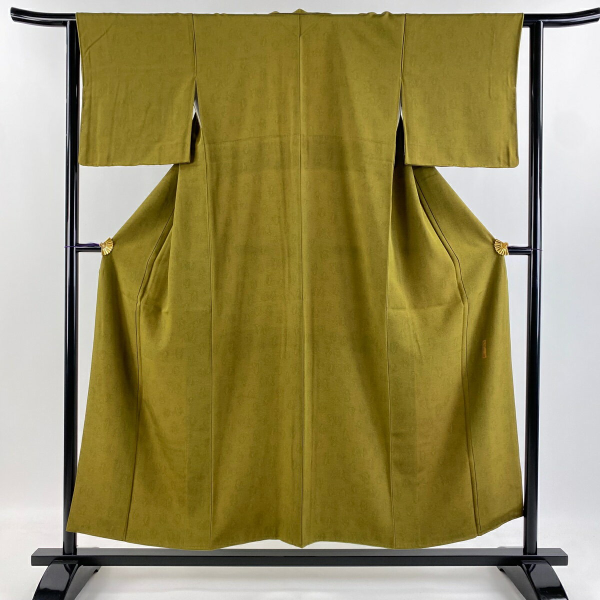 【最終値引き】 江戸小紋 身丈152.5cm 裄丈62.5cm S 袷 人間国宝 中村勇二郎 落款あり 菩薩 松 鶯色 正絹 逸品 【中古】 msp50