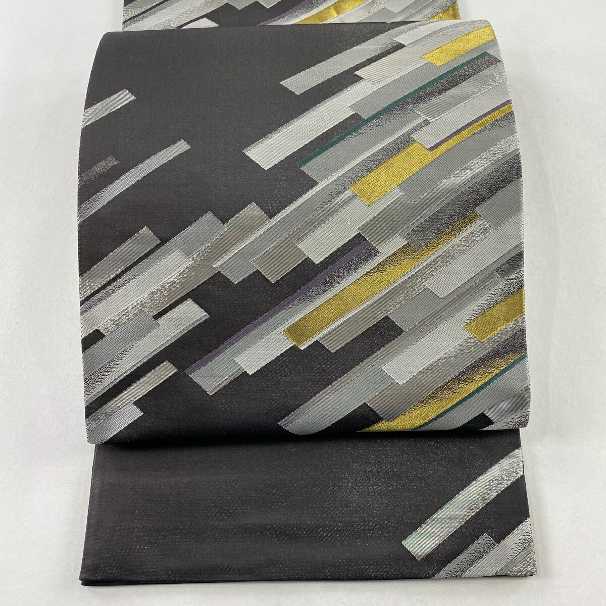 袋帯 美品 秀品 幾何学 金糸 箔 墨色 六通 正絹 【中古】