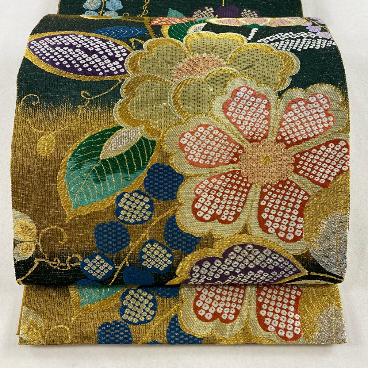 袋帯 秀品 桜 疋田柄 刺繍 金銀糸 山吹茶色 六通 正絹 【中古】