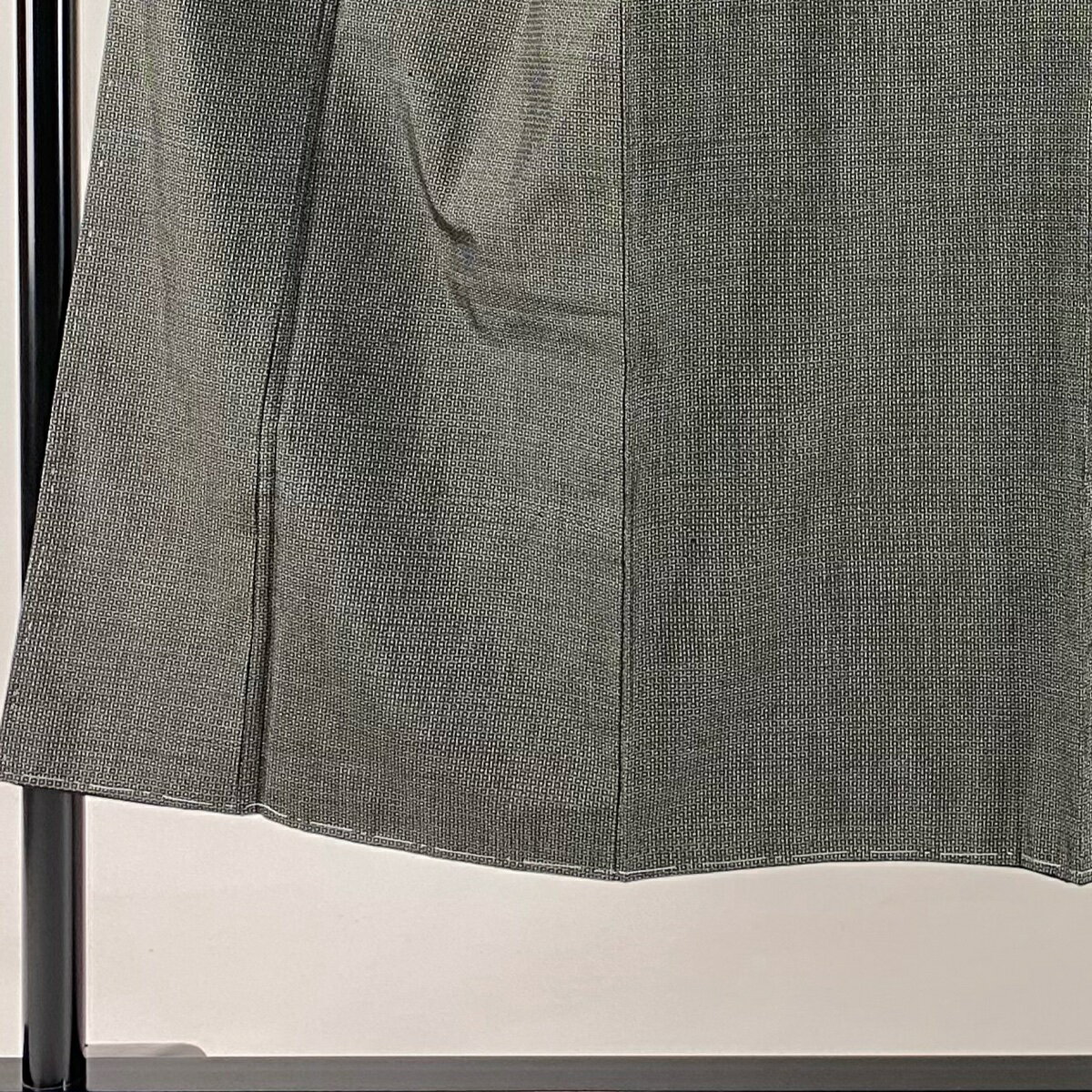 男着物 身丈142.5cm 裄丈68cm M 袷 紬 亀甲絣 灰緑 正絹 美品 秀品 【中古】