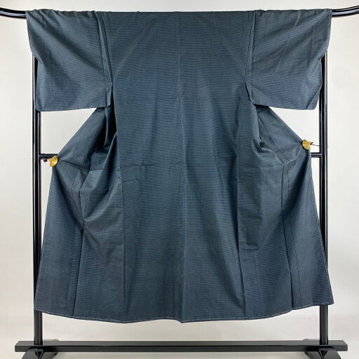 男着物 身丈146cm 裄丈70cm M 袷 アンサンブル 紬 亀甲絣 青灰色 正絹 秀品 【中古】 男着物 身丈146cm 裄丈70cm M 袷 アンサンブル 紬 亀甲絣 青灰色 正絹 秀品 【中古】