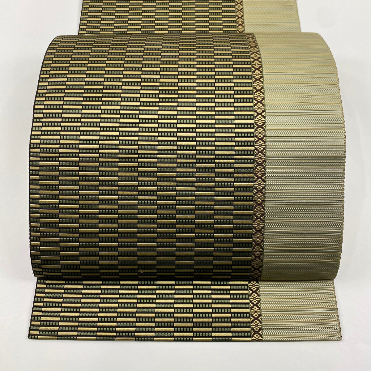 名古屋帯 美品 名品 証紙あり 松葉仕立て 八寸名古屋帯 縞 幾何学 博多織 茶緑色 正絹 【中古】