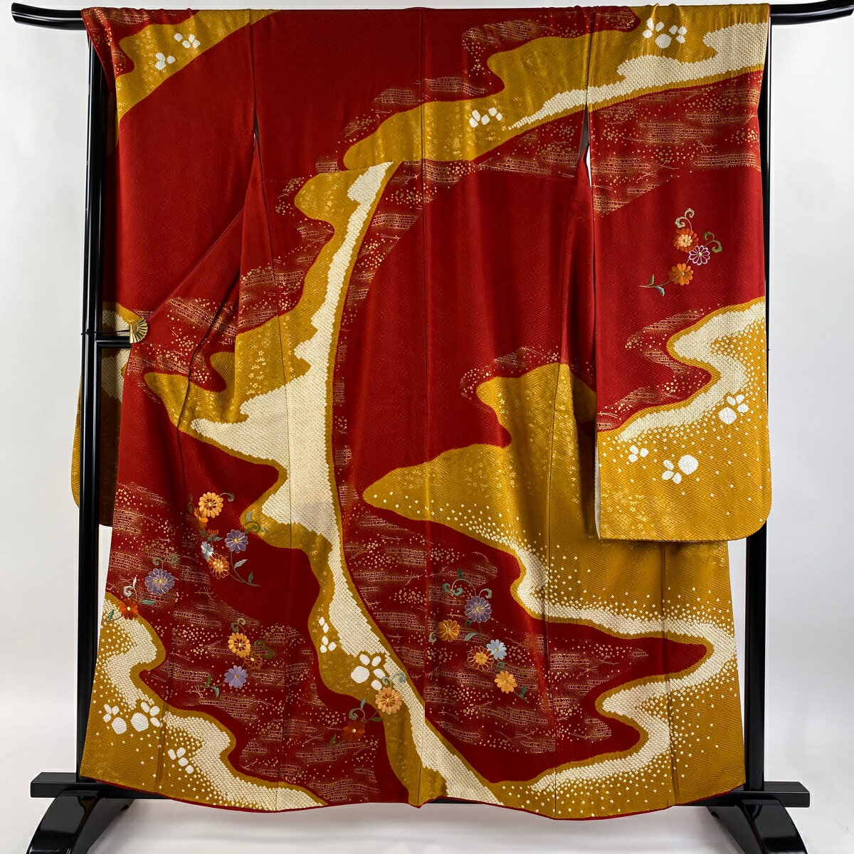 振袖 身丈159.5cm 裄丈68cm L 袷 菊唐草 観世水 刺繍 絞り 茜色 正絹 秀品 【中古】(4)