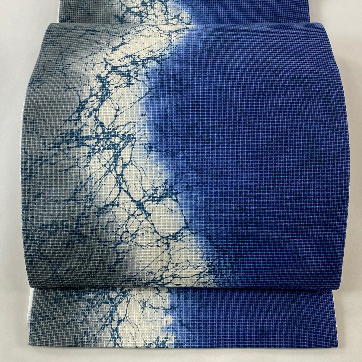 袋帯 美品 逸品 幾何学 紺色 全通 正絹 【中古】