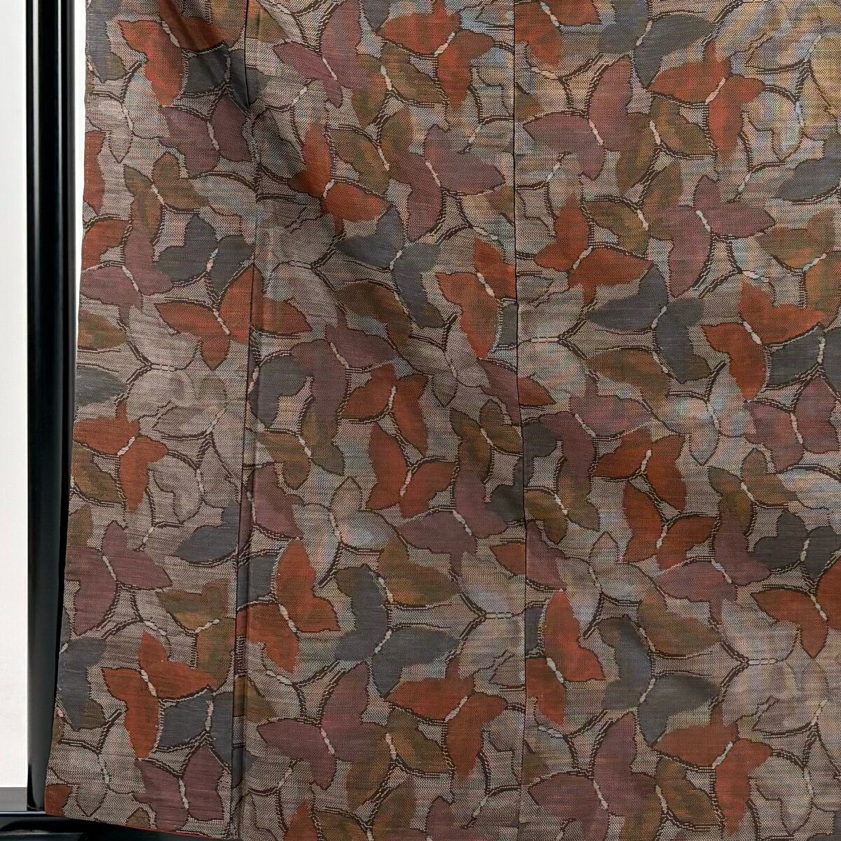 紬 身丈163cm 裄丈65.5cm M 袷 蝶 灰茶 正絹 美品 秀品 【中古】