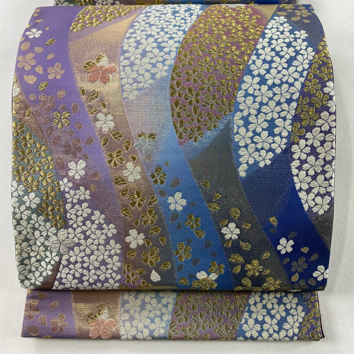 袋帯 美品 秀品 小桜立涌流文 金糸 箔 紫 六通 正絹 【中古】
