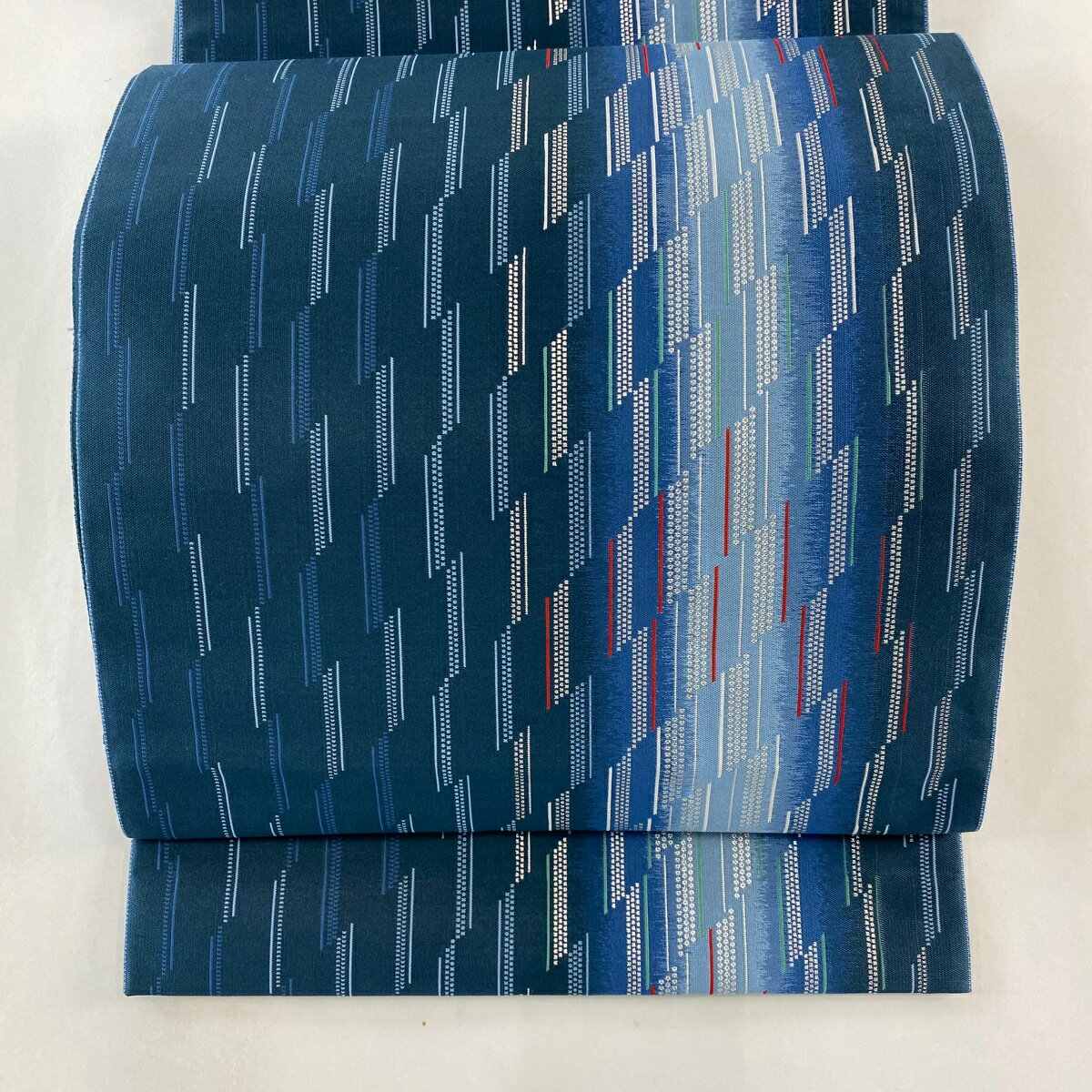 袋帯 美品 逸品 落款あり 証紙あり 本場博多織 幾何学 箔 青緑 六通 正絹 【中古】