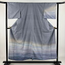 付下げ 身丈153cm 裄丈63cm S 袷 牛首紬地 落款あり 霞 ぼかし 青灰色 正絹 逸品 【中古】