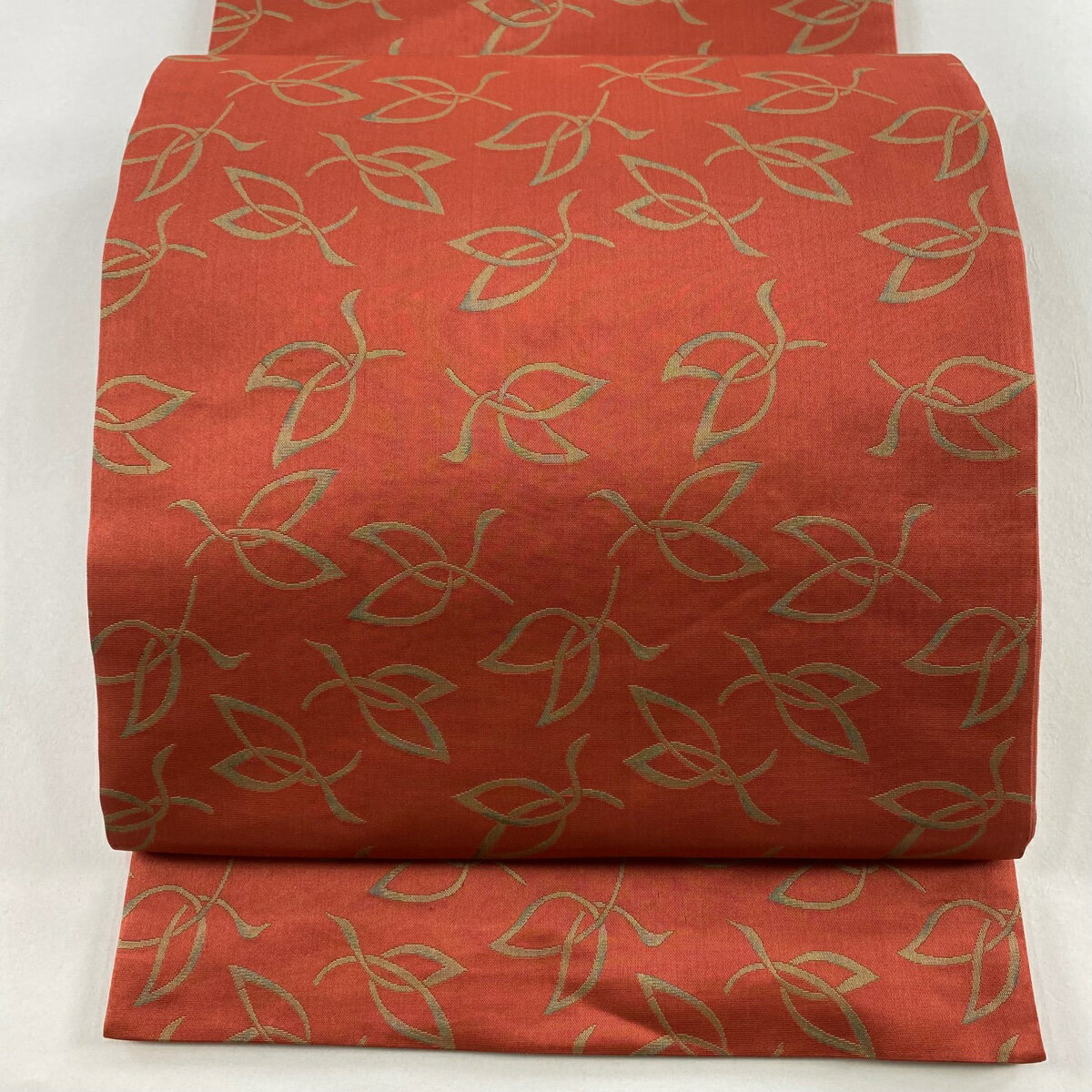 【美品】 袋名古屋帯 優品 葉柄 幾何学模様 茜色 正絹 【中古】