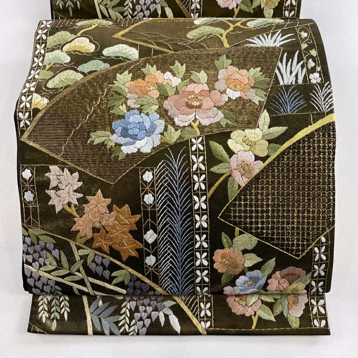 【美品】 袋帯 逸品 扇面 草花 金糸 刺繍 金茶 六通 正絹 【中古】