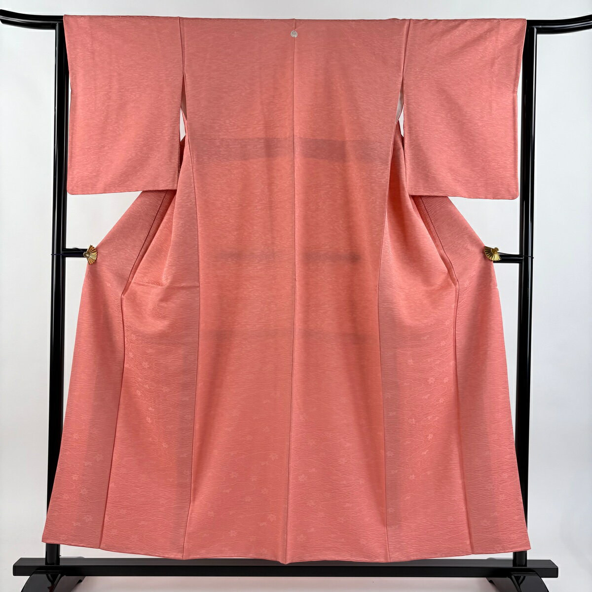 【美品】 色無地 身丈154cm 裄丈63.5cm S 袷 地紋 ピンク 正絹 優品 一つ紋 【中古】(4)
