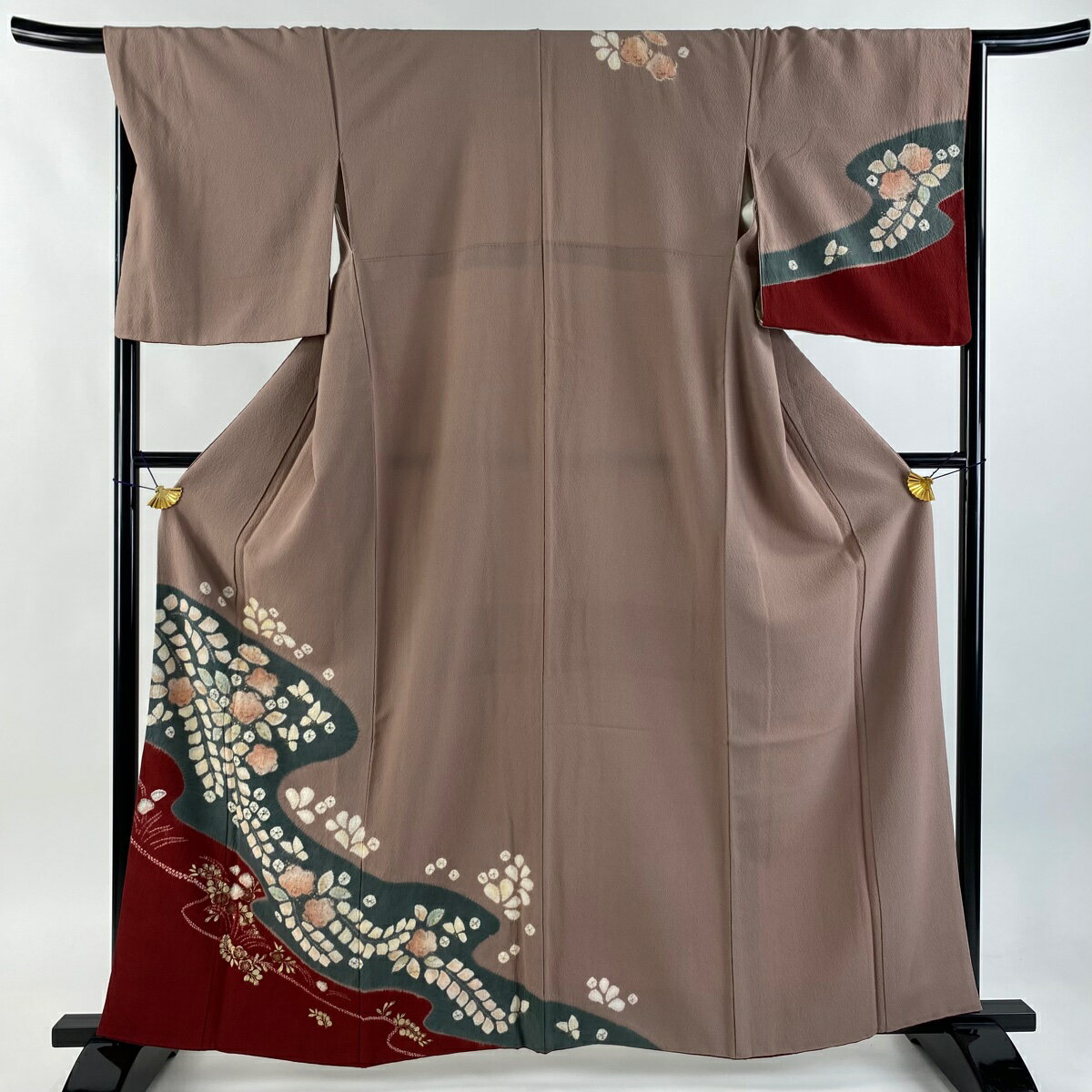 付下げ 身丈161cm 裄丈67.5cm L 袷 草花 流水 絞り 金彩 薄小豆 正絹 秀品 【中古】