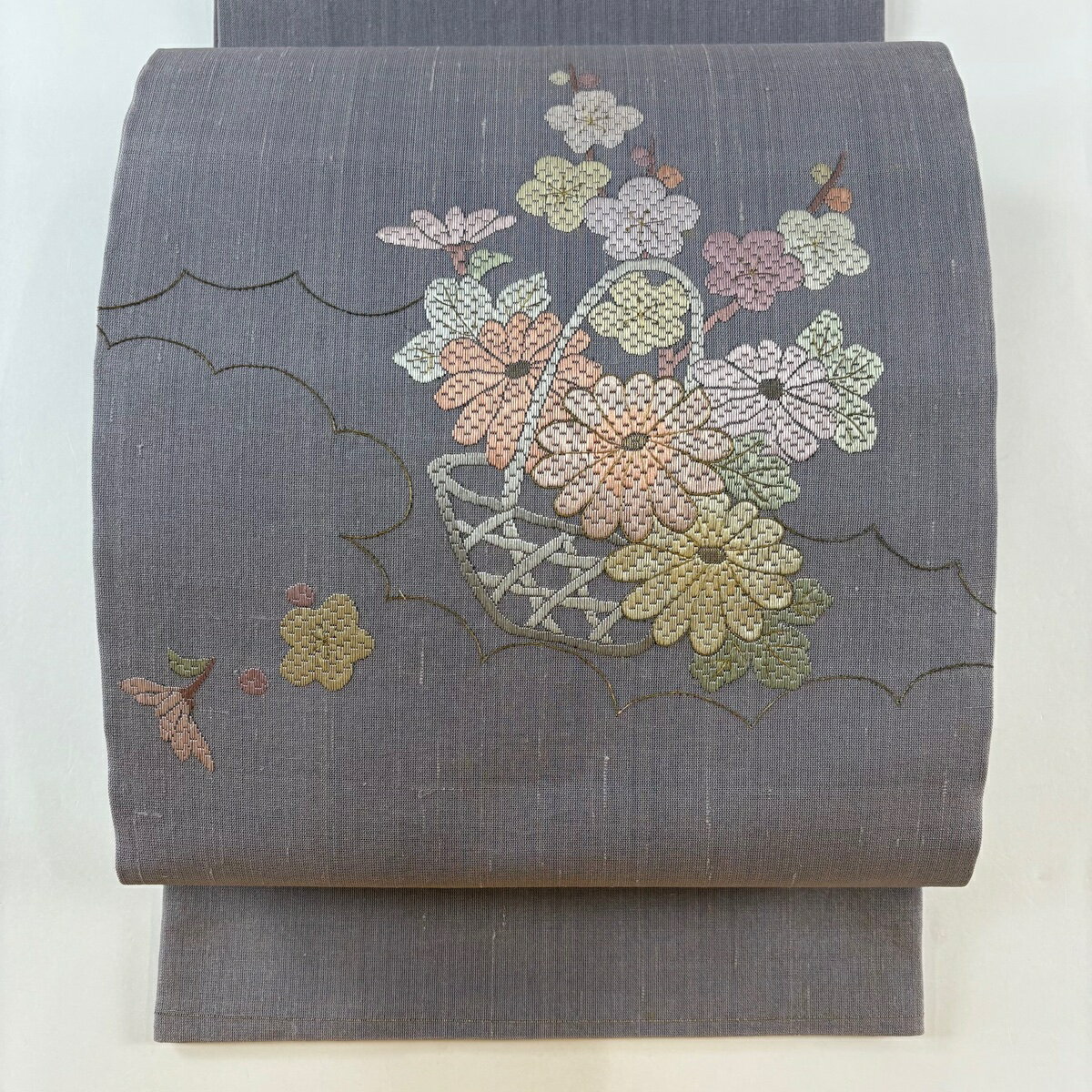 袋帯 秀品 関西仕立て 夏帯 花籠 雲文 刺繍 金糸 薄紫 お太鼓柄 正絹 【中古】