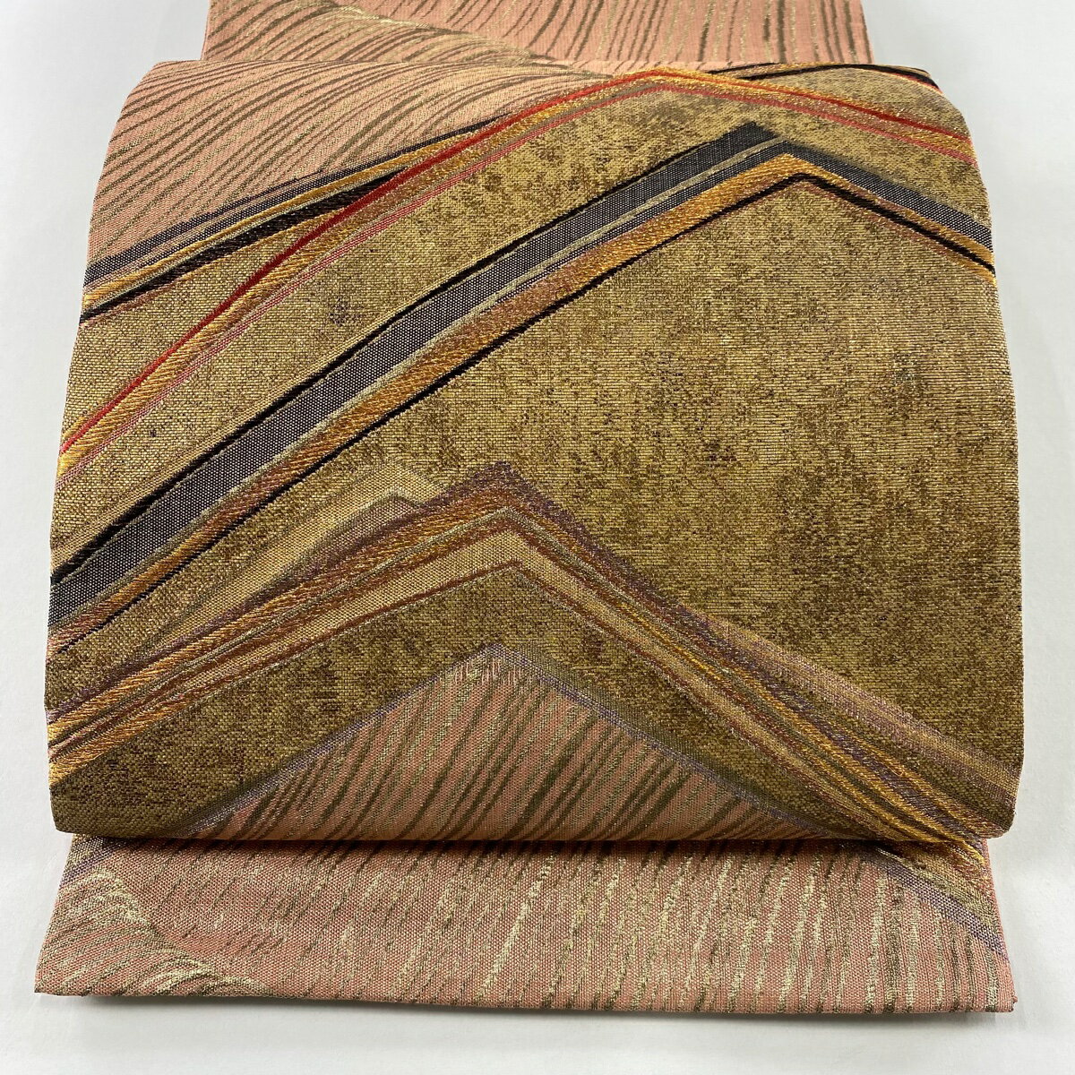袋帯 秀品 幾何学模様 波 金糸 箔 ピンクベージュ お太鼓柄 正絹 【中古】