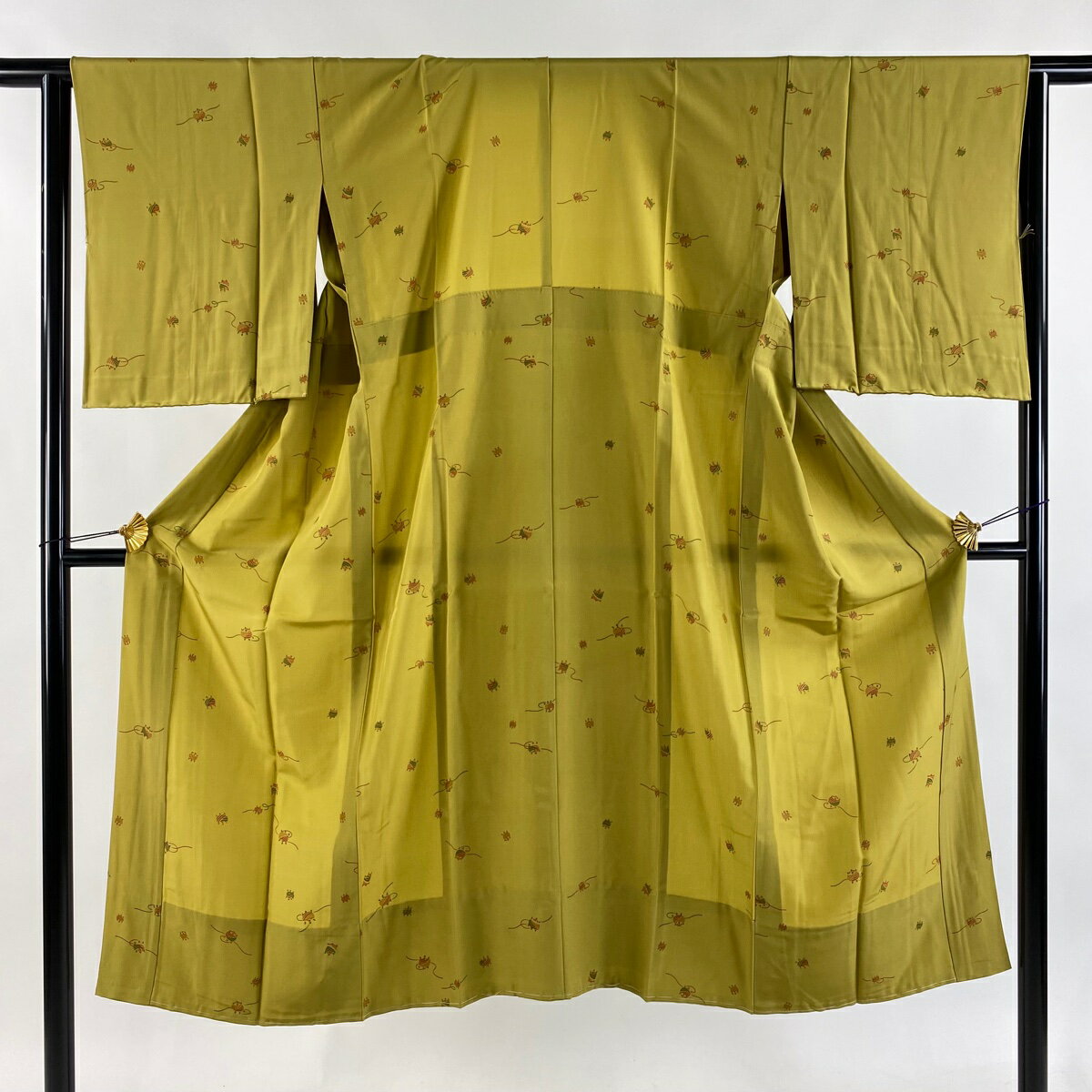 【美品】 長襦袢 身丈130cm 裄丈64.5cm M 糸巻き 黄土色 正絹 秀品 【中古】