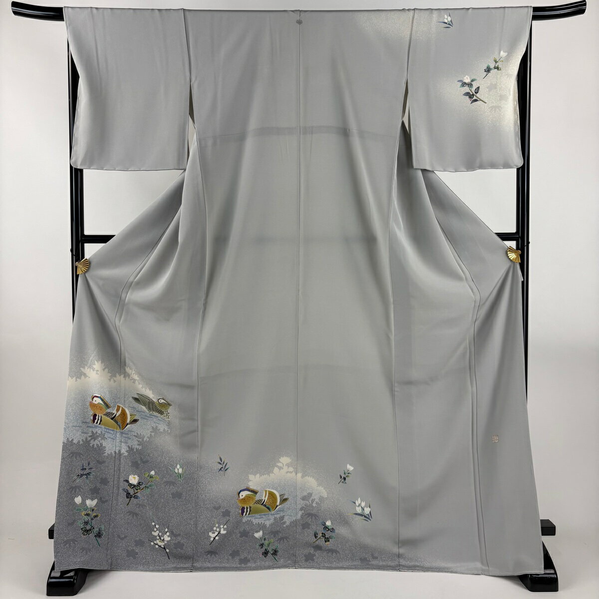 訪問着 身丈172cm 裄丈68cm L 袷 人間国宝 羽田登喜男 落款あり 鴛鴦 草花 金銀彩 ぼかし 灰色 正絹 逸品 一つ紋 【中古】