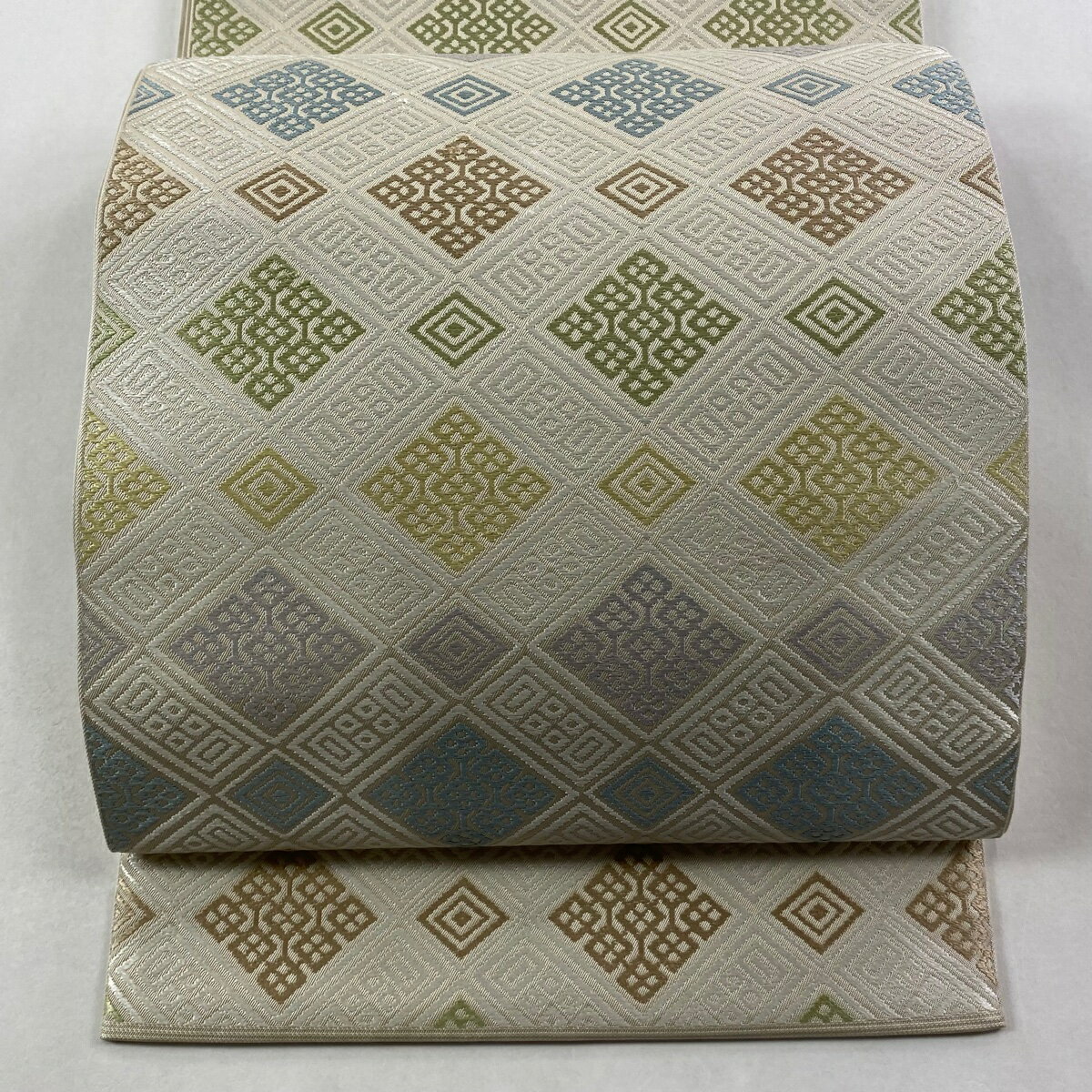 【美品】 袋名古屋帯 逸品 川島織物 落款あり 菱 幾何学 ベージュ 正絹 【中古】