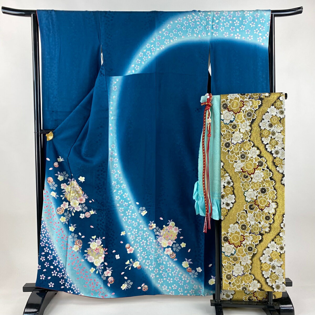 【美品】 振袖 身丈163.5cm 裄丈64cm M 袷 袋帯フルセット 雪輪 桜 金彩 ぼかし 青緑 正絹 秀品 【中古】