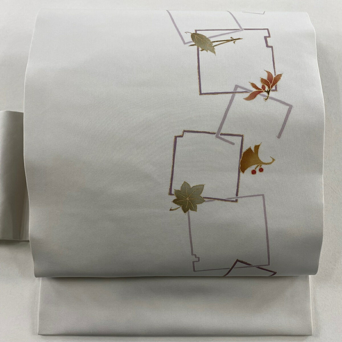 【美品】 名古屋帯 秀品 吹き寄せ 破れ色紙 金彩 灰白 正絹 【中古】